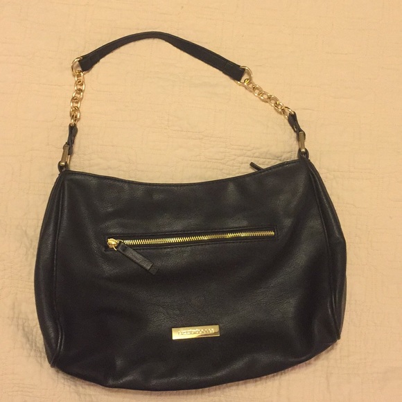 Liz Claiborne Handbags - NWOT Liz Claiborne Purse